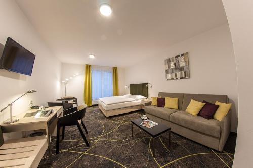 Hotel Valcha - Tap to explore photos