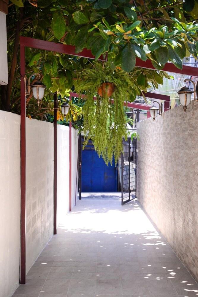 U-need Guesthouse - Tap to explore photos