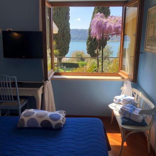 Il Nido del Falco B&B Room Type - Double Room with Lake View Il Nido del Falco B&B Room Type - Double Room with Lake View