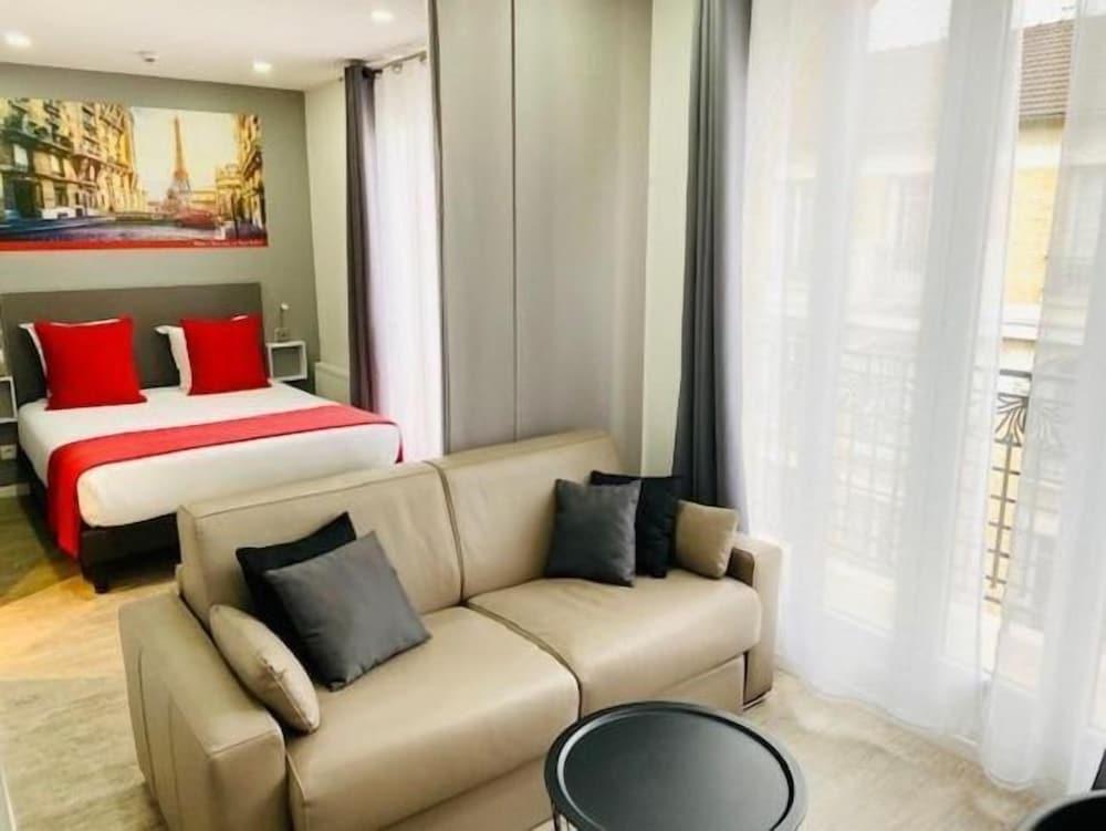Paris hôtel Room Type - Deluxe Suite, 1 Queen Bed, Non Smoking