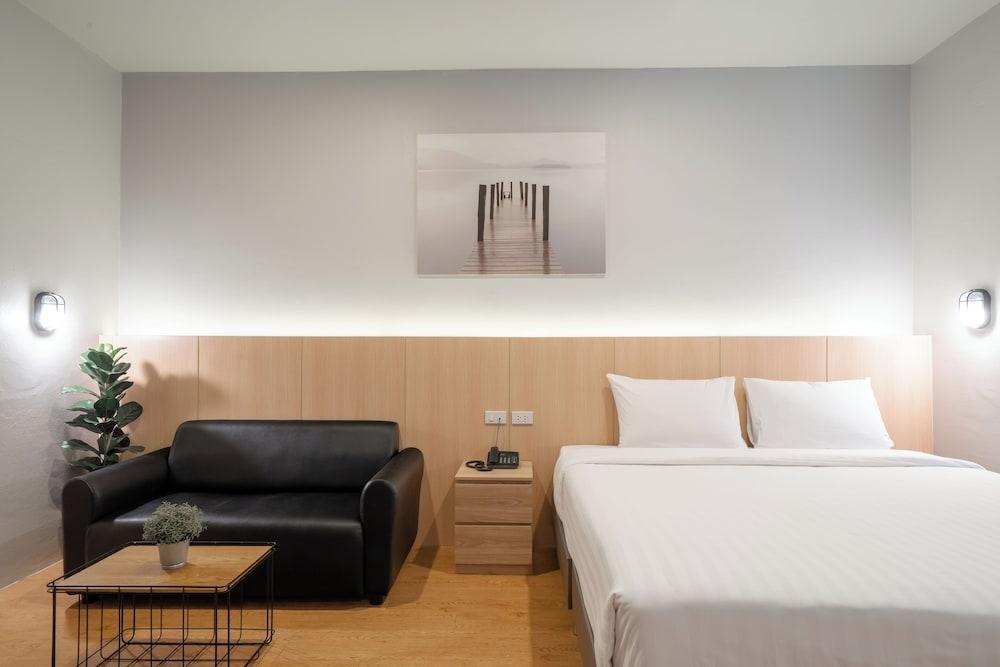 The Arbern Hostel x Bistro Room Type - Exclusive Double or Twin Room, 1 Bedroom The Arbern Hostel x Bistro Room Type - Exclusive Double or Twin Room, 1 Bedroom
