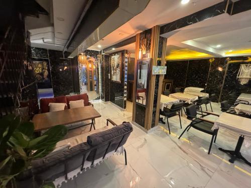 Grand Prince Hotel Taksim - Tap to explore photos