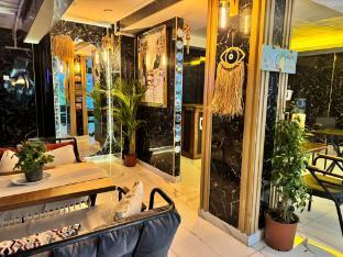 Grand Prince Hotel Taksim - Tap to explore photos