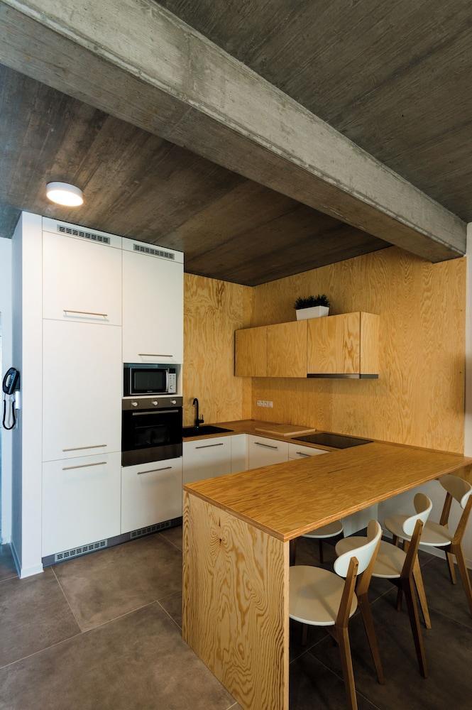 Residence Trafick Room Type - Deluxe Studio, Balcony Residence Trafick Room Type - Deluxe Studio, Balcony