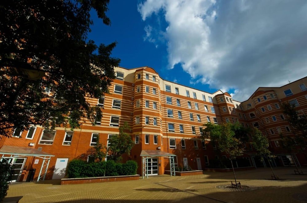 Stamford Street Apartments