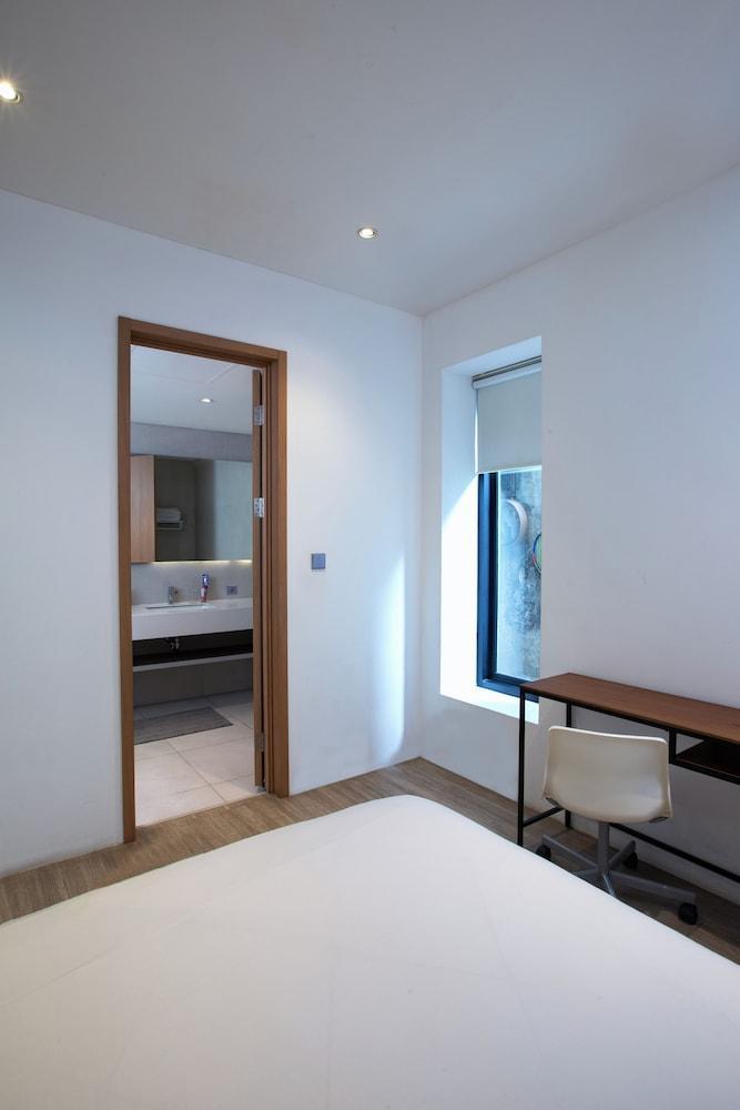 Ariama Serviced Residence - Tap to explore photos