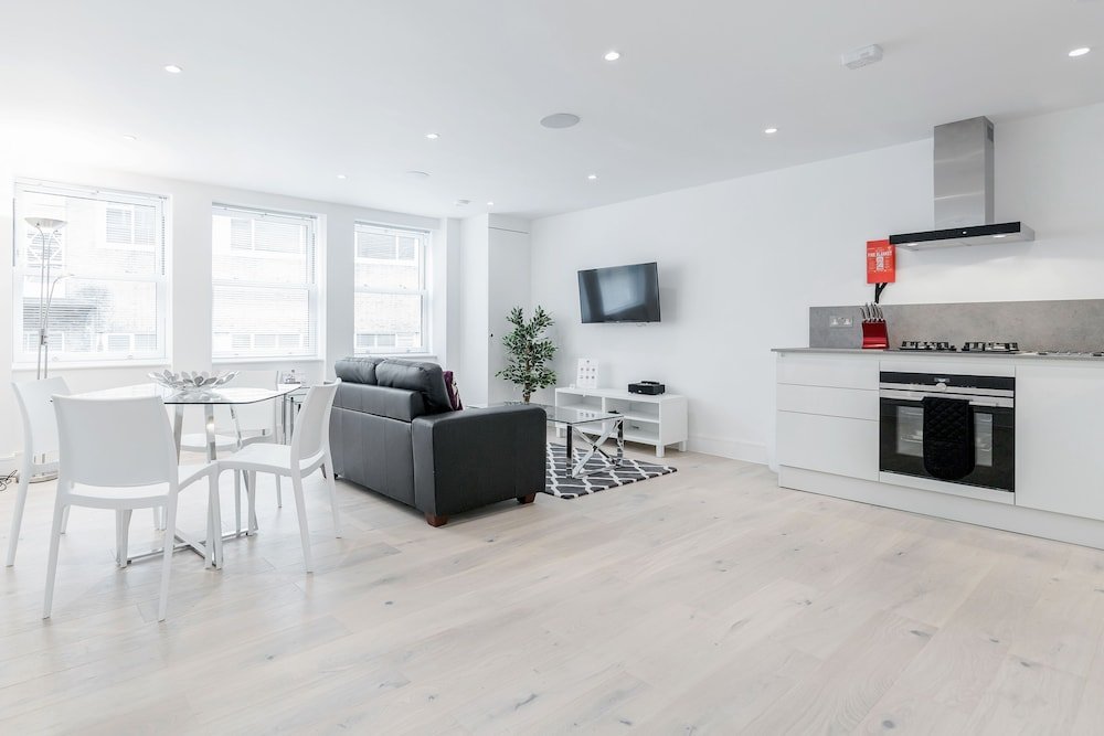 Roomspace Apartments -Walpole Court - Tap to explore photos