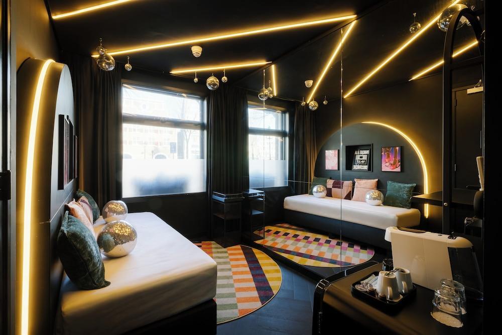 SUPPER Hotel Room Type - Disco Suite