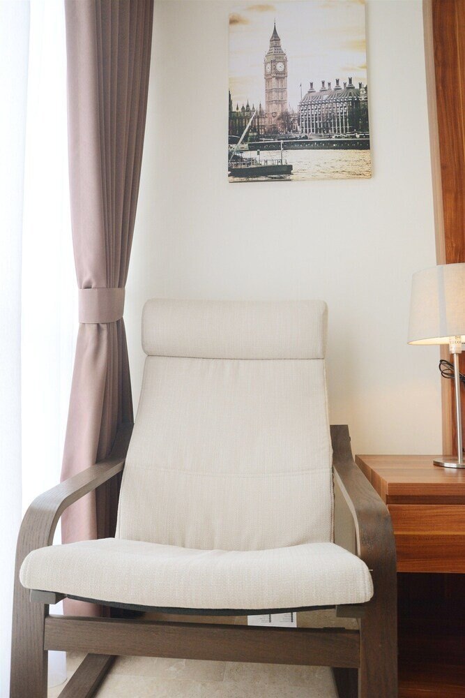 Warm and Best Studio Menteng Park Apartment - Tap to explore photos