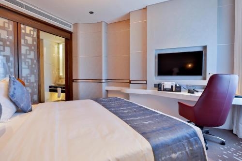 VIP Hotel Doha Room Type - Deluxe King Room