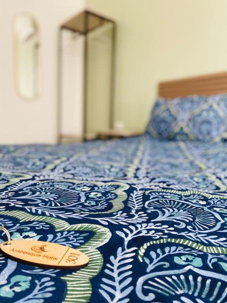 Arabesque Hotel Room Type - Deluxe Suite, City View