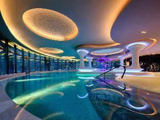 InterContinental Shanghai Wonderland - Tap to explore photos