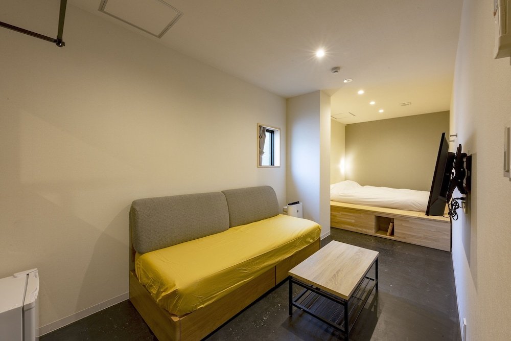 Plat Hostel Keikyu Minowa Forest - Tap to explore photos