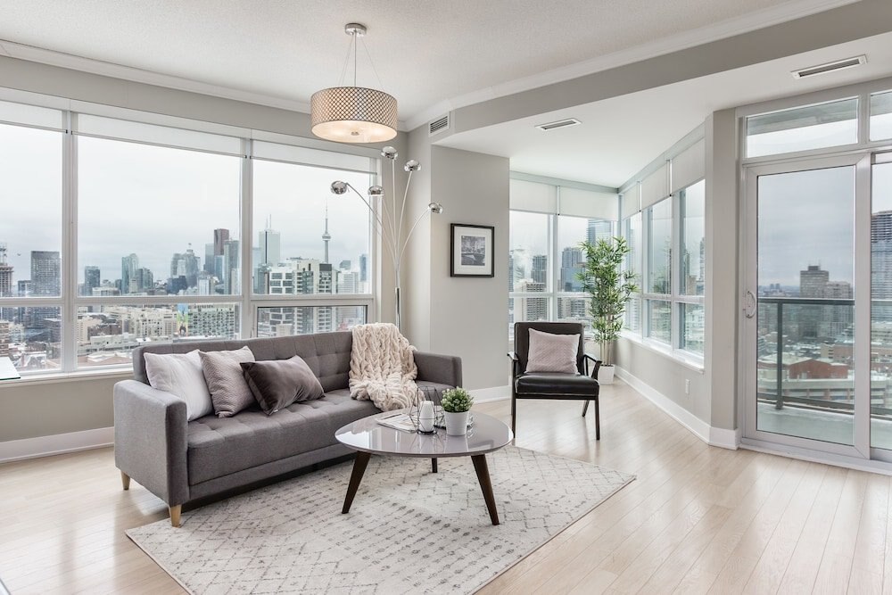 QuickStay - Modern 2-Bedroom Condo, Panoramic City Views