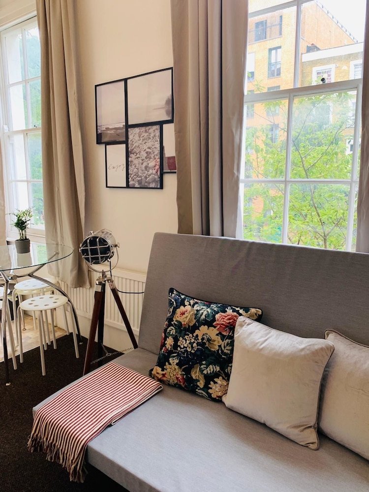 Me Gusta Downtown Apartment London - Tap to explore photos