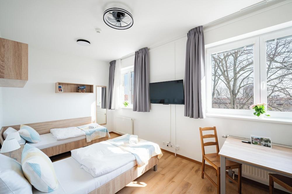 University Hotel Room Type - Standard Twin Room