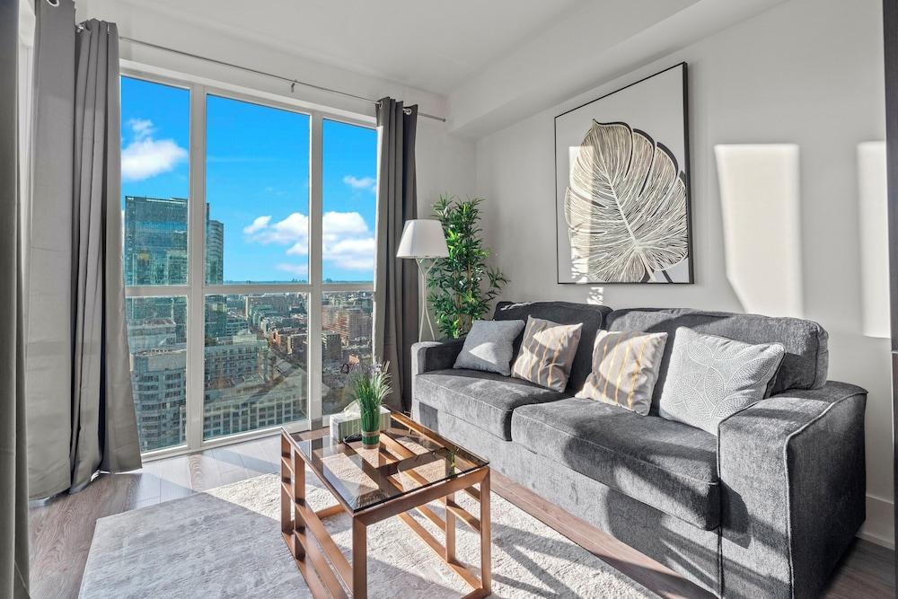 Modern Downtown Apartments Room Type - Exclusive Apartment, Multiple Beds, Kitchen, Partial Lake View Modern Downtown Apartments Room Type - Exclusive Apartment, Multiple Beds, Kitchen, Partial Lake View
