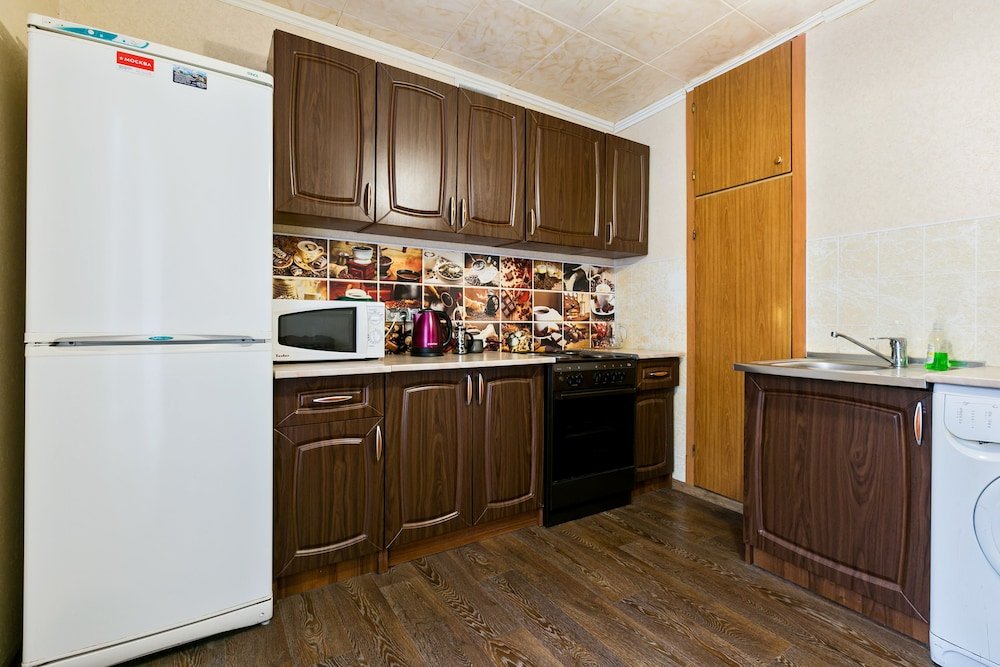 MaxRealty24 Stroiteley 9 - Tap to explore photos