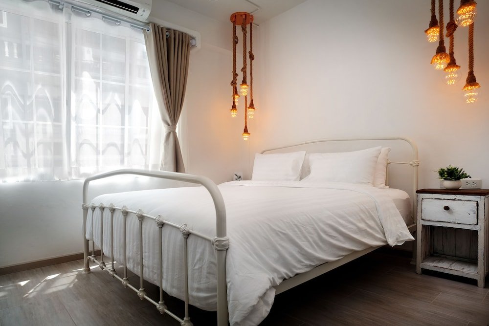 Hide and Seek Boutique Hometel - Tap to explore photos
