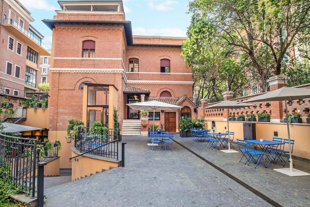 Albergo Etico Roma - Tap to explore photos