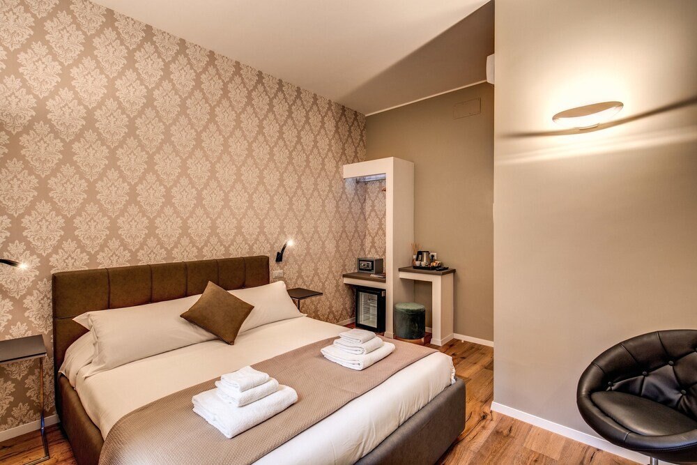 Elysium Suites - Tap to explore photos