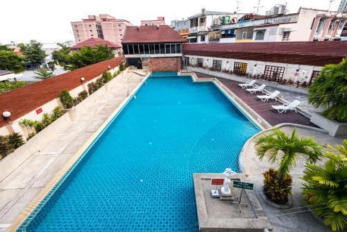 Maruay Garden Hotel - Tap to explore photos