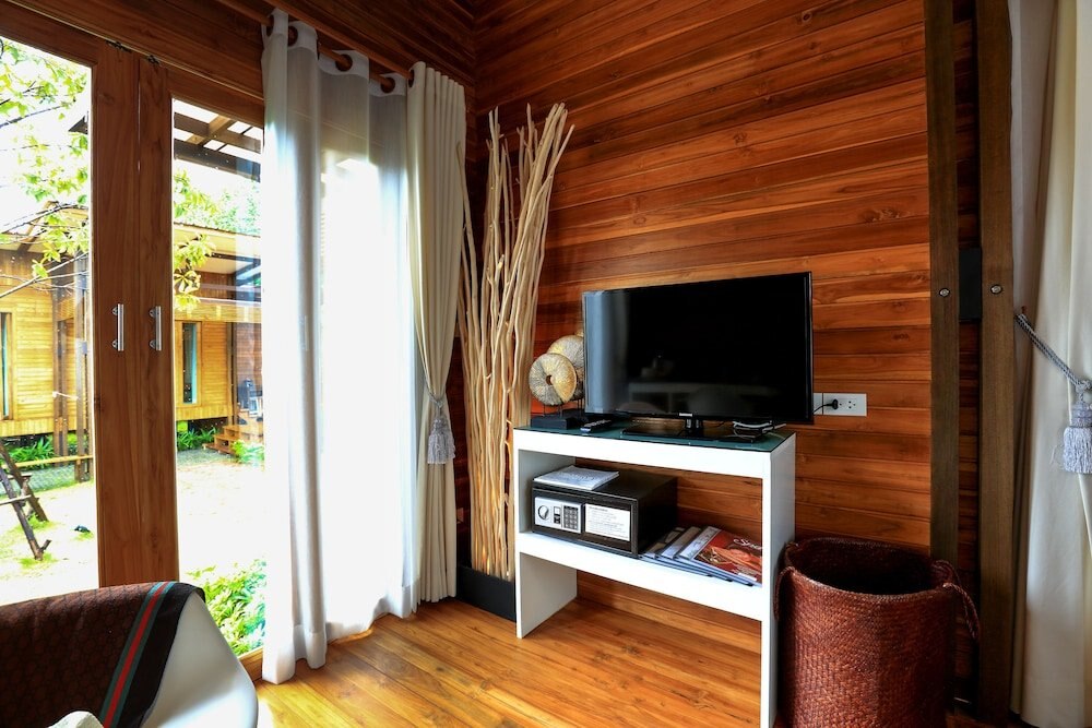 Viangviman Private Pool Villa and resort - Tap to explore photos