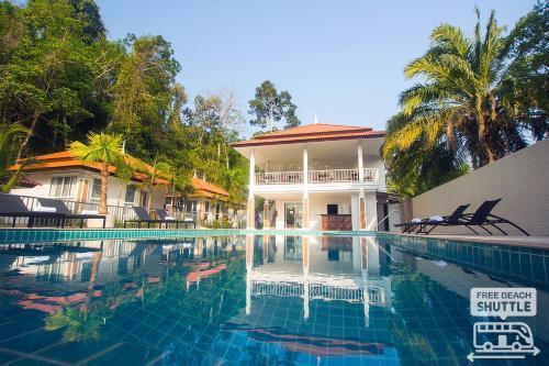 Lux Family Villas - Tap to explore photos
