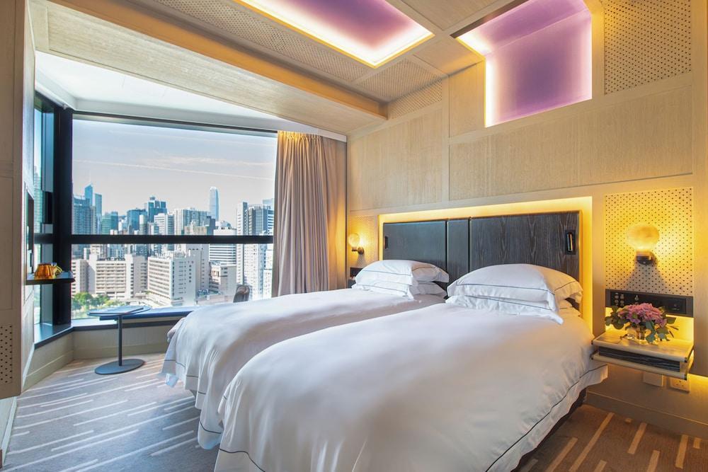The Emperor Hotel Room Type - Deluxe Room The Emperor Hotel Room Type - Deluxe Room