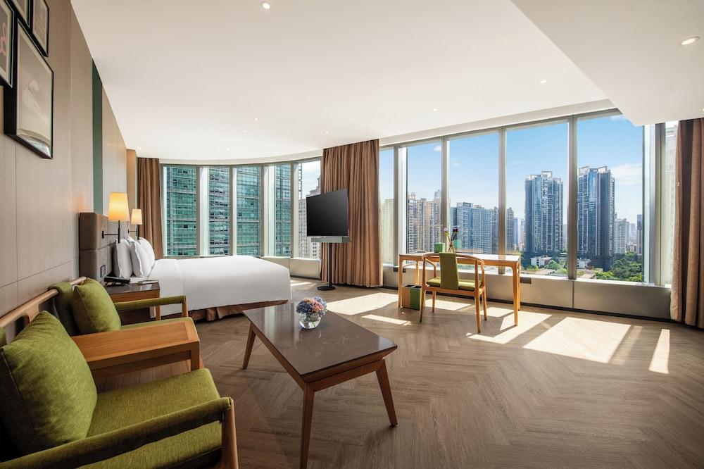 Holiday Inn Guangzhou Zhujiang New Town by IHG - Tap to explore photos