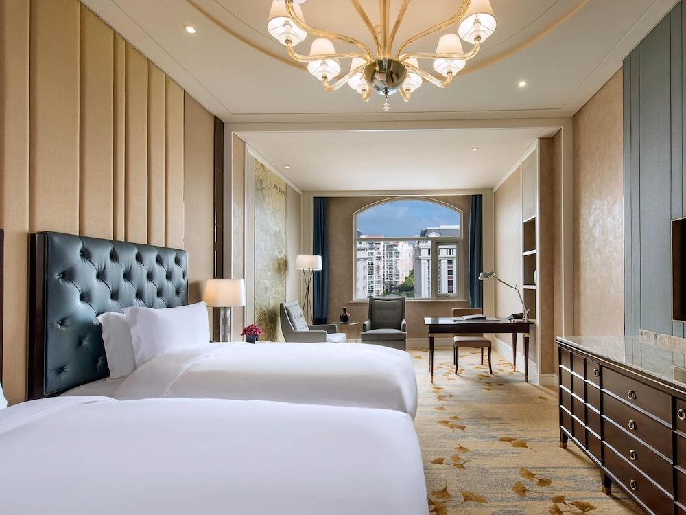Sofitel Shanghai Hongqiao Room Type - Superior Room, 2 Twin Beds, Club Lounge Access Sofitel Shanghai Hongqiao Room Type - Superior Room, 2 Twin Beds, Club Lounge Access