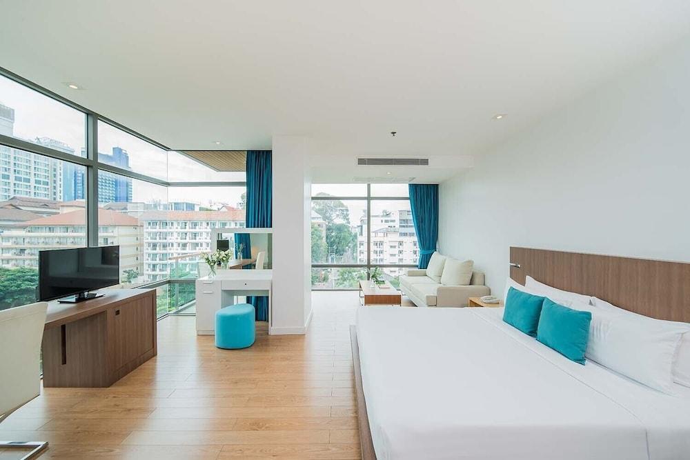 Seven Zea Chic Hotel - Tap to explore photos