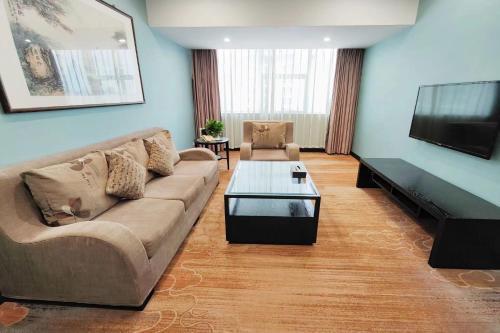 Skyline Plaza Hotel Guangzhou Room Type - Superior Suite