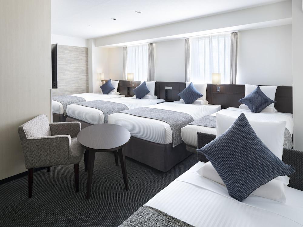 ART HOTEL Nippori Lungwood Room Type - Deluxe Fourth + Extra Bed (Non-smoking) ART HOTEL Nippori Lungwood Room Type - Deluxe Fourth + Extra Bed (Non-smoking)