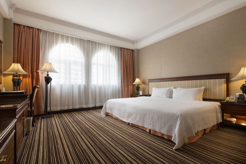 Grand Palace Hotel Room Type - Business Suite