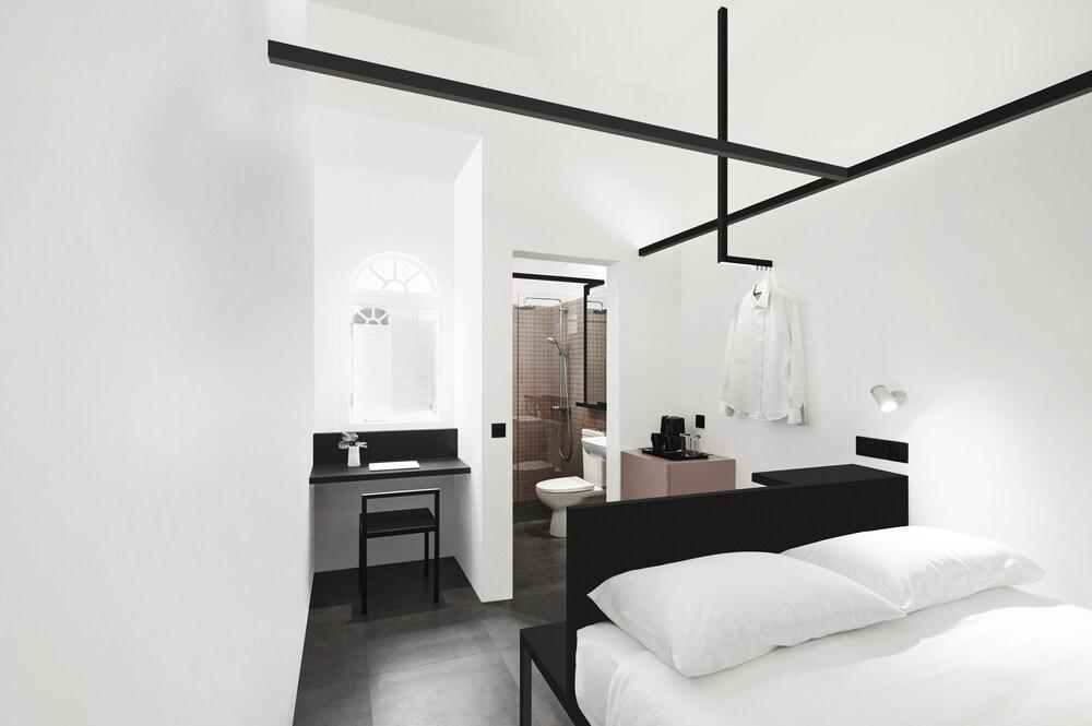 Hotel Mono Room Type - Standard Double