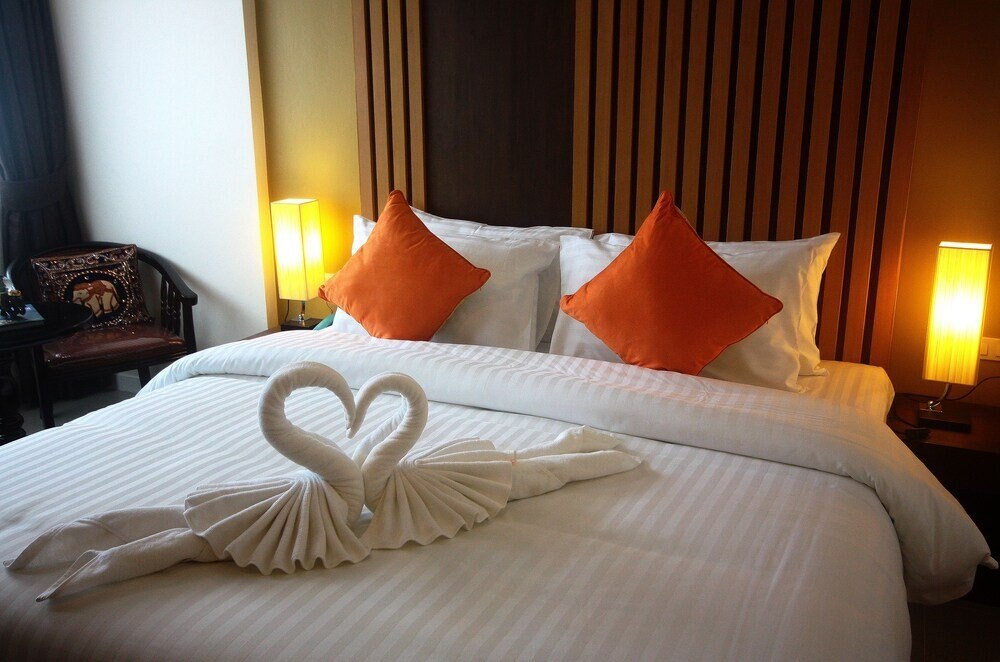 Breezotel Room Type - Deluxe Double Room, Mountain View