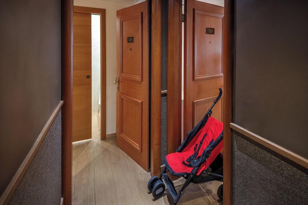 Starhotels Metropole Room Type - Family Connecting Rooms