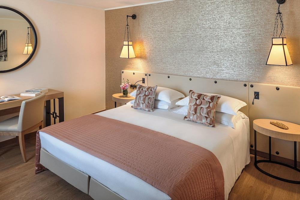 Starhotels Metropole Room Type - Suite