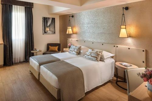 Starhotels Metropole - Tap to explore photos