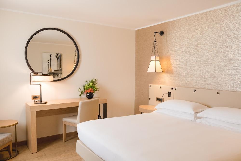 Starhotels Metropole - Tap to explore photos