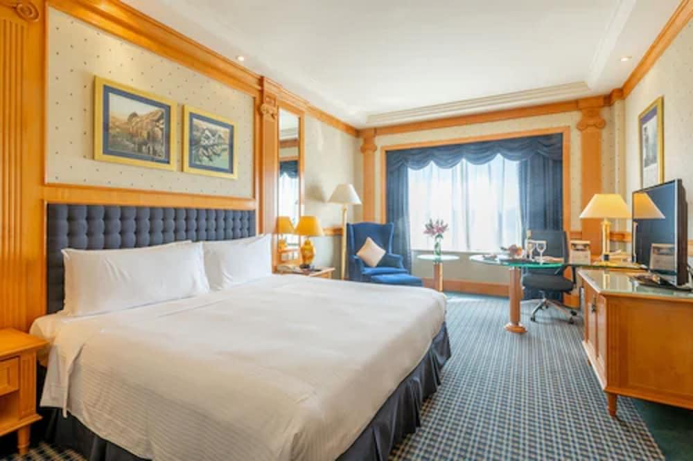 Crowne Plaza Shanghai Room Type - Premium Room