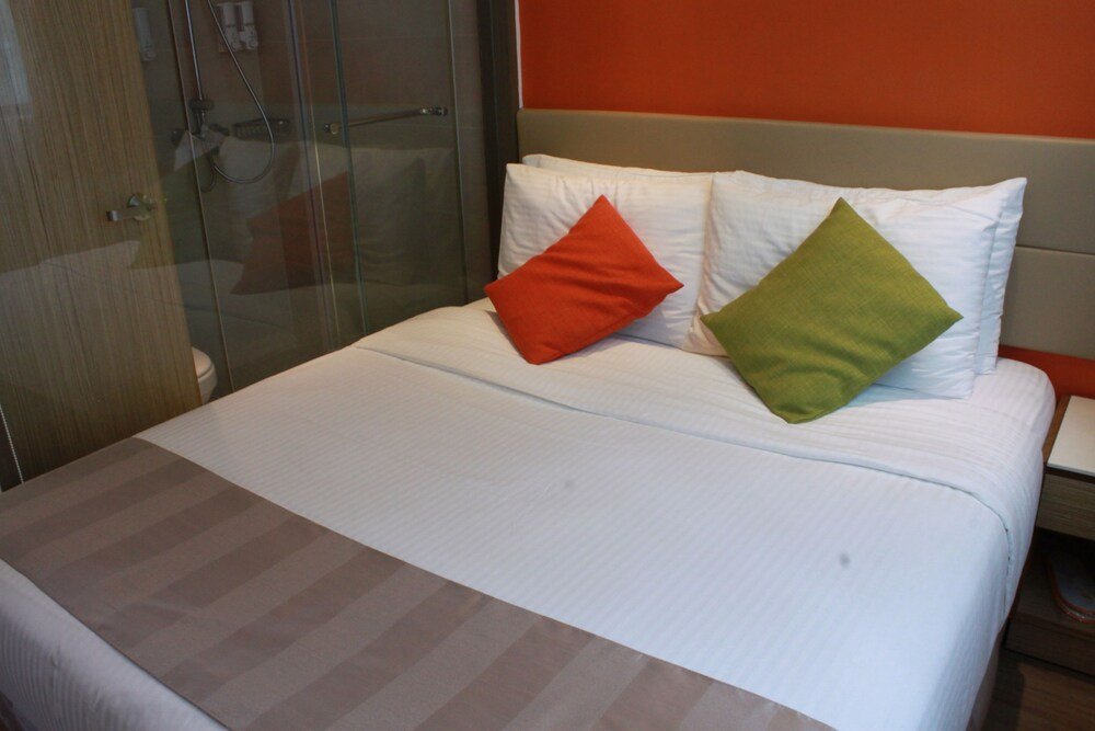 Seaview Holiday Resort - Tap to explore photos