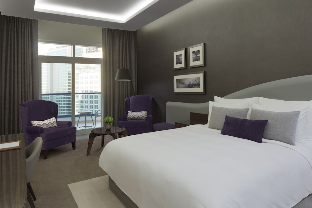 Radisson Blu Hotel Dubai Waterfront Room Type - Standard Room - Downtown View Radisson Blu Hotel Dubai Waterfront Room Type - Standard Room - Downtown View