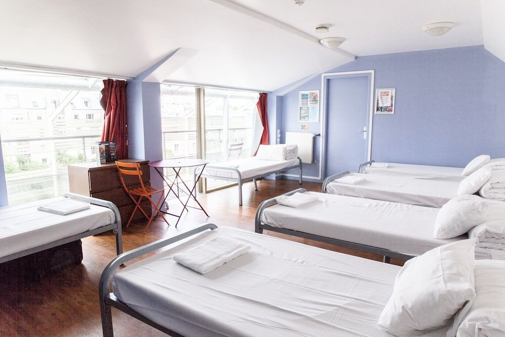 St Christophers Inn Paris Canal Room Type - Private 6 Bed Room with Private Bathroom