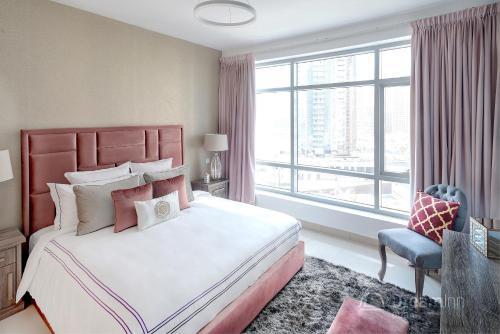 Dream Inn Apartments - Park Island - Tap to explore photos