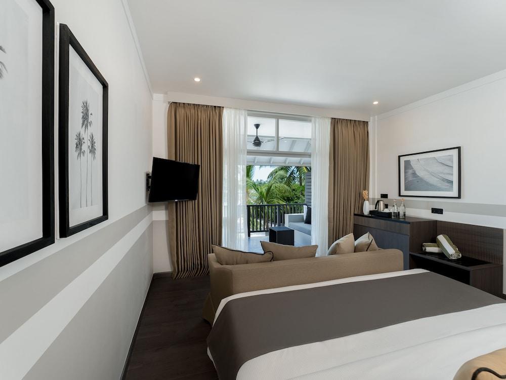 Sun Siyam Olhuveli Room Type - Beach Pavilion with Pool access