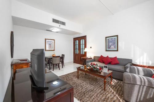 Ivory Hotel Apartment - Tap to explore photos