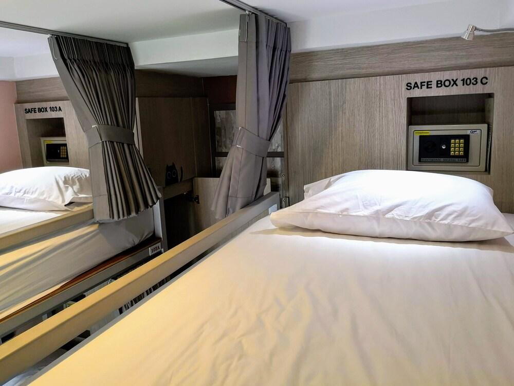 Asleep By Lantana Room Type - 4-Bed Male Dormitory