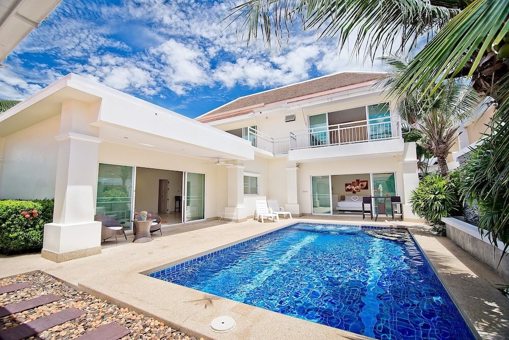 Tropicana Pool Villa Room Type - Villa 1 - Private Pool 4 Bedrooms (Located Offsite)